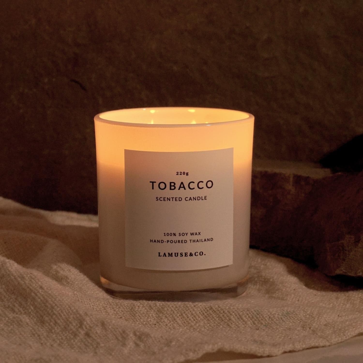 เทียนหอม Tobacco Scented Candle 220g scented candle.